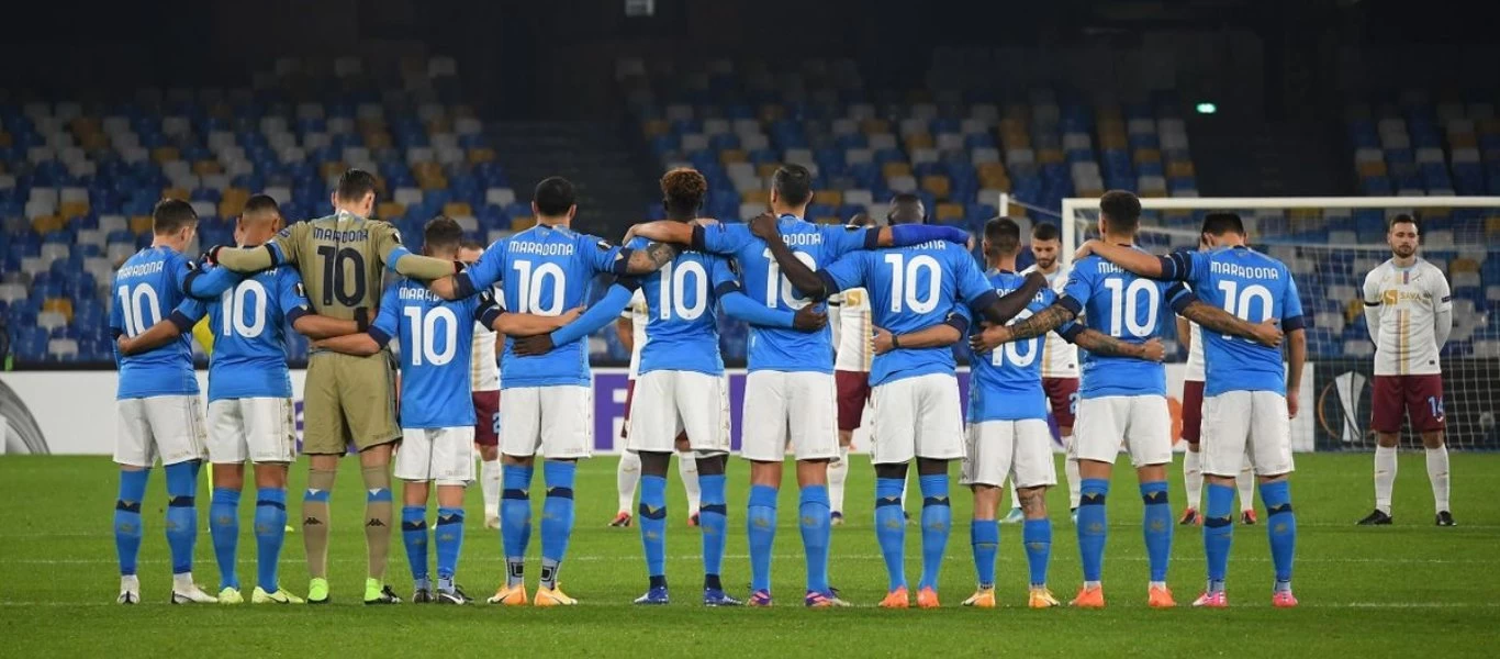 Europa League: Οι παίκτες της Νάπολι εμφανίστηκαν στο γήπεδο με την φανέλα του Μαραντόνα (βίντεο)